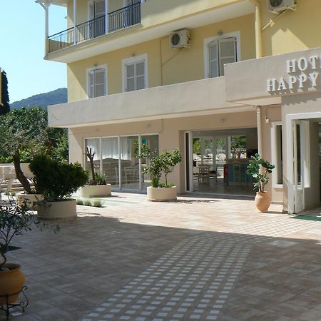 Happyland Hotel Apartments Nydri  Bagian luar foto