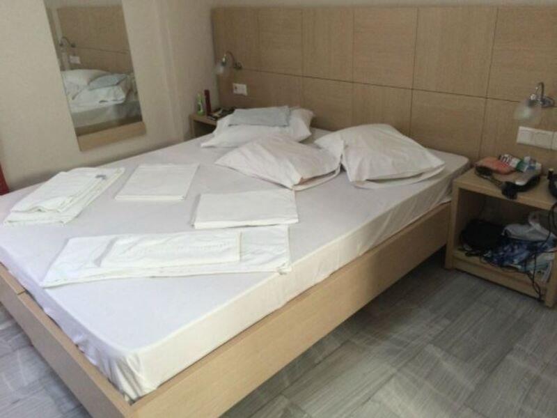 Happyland Hotel Apartments Nydri  Bagian luar foto