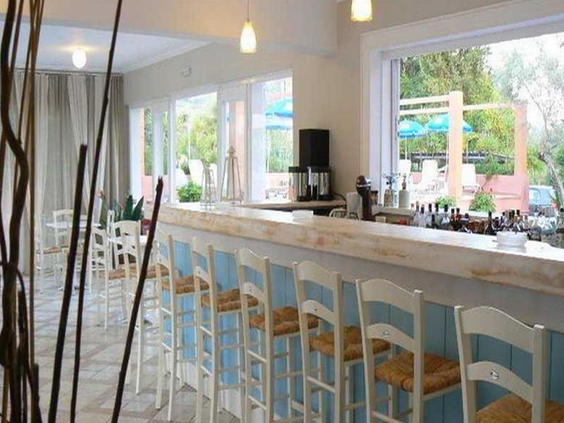 Happyland Hotel Apartments Nydri  Bagian luar foto