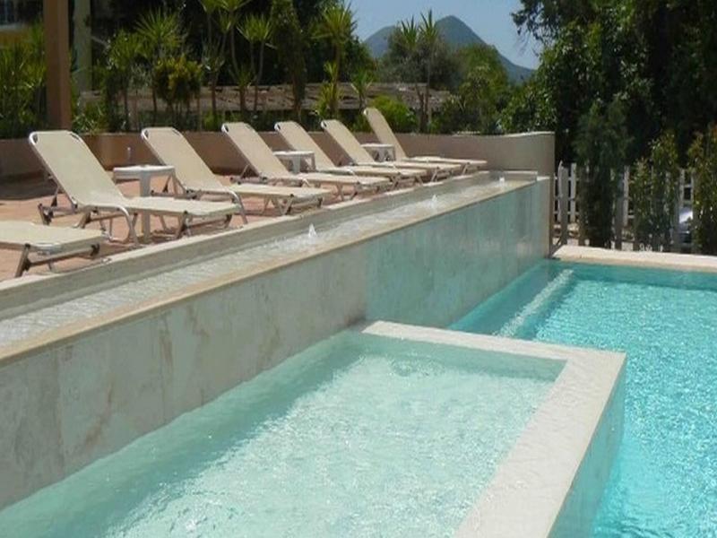 Happyland Hotel Apartments Nydri  Bagian luar foto